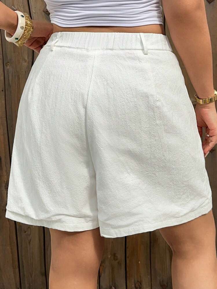 Dazy Plus Plus Size Women's Solid Color Pleated Casual Rolled Hem Shorts, Spring/Summer
