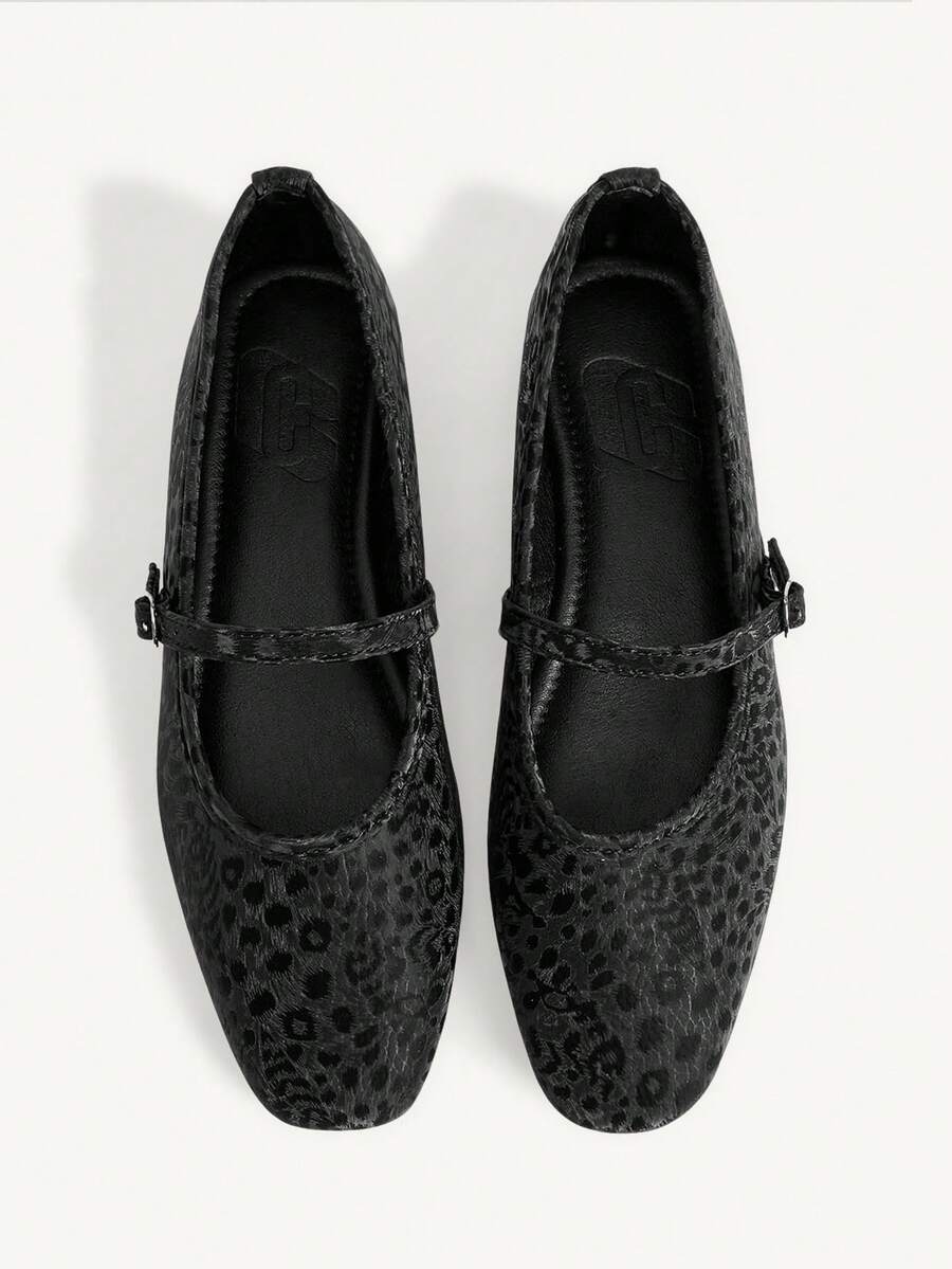 CUCCOO CHICEST 新款法式方头百搭黑色镂空编织细腰带低帮优雅透气舒适平底女鞋 - 黑色 - 查看 1