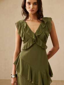 Aveloria Rosie 优雅高端轻盈奢华雪纺橄榄绿深V领荷叶边装饰短袖收腰多层荷叶边下摆精致度假派对百搭连衣裙 - 軍綠色 - 查看 3