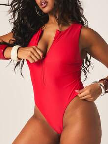 MISSGUIDED Women's Plunge Neckline Zip Front One Piece Swimsuit Red High Cut Leg Summer Beach Vacation Pool Party Swimwear - Red - View 3