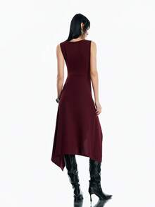 Airlisse Vestido ajustado sin mangas de unicolor minimalista y asimétrico para uso casual y de oficina - Burdeos - Ver 2