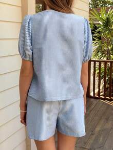 Livesso 两件套女士系带条纹上衣和休闲短裤套装 - 藍色 - 查看 2