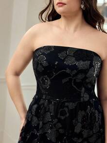 MOTF PREMIUM PLUS ELEGANT ROMANTIC SEQUIN FLORAL EMBROIDERY STRAPLESS DRESS - Black - View 2