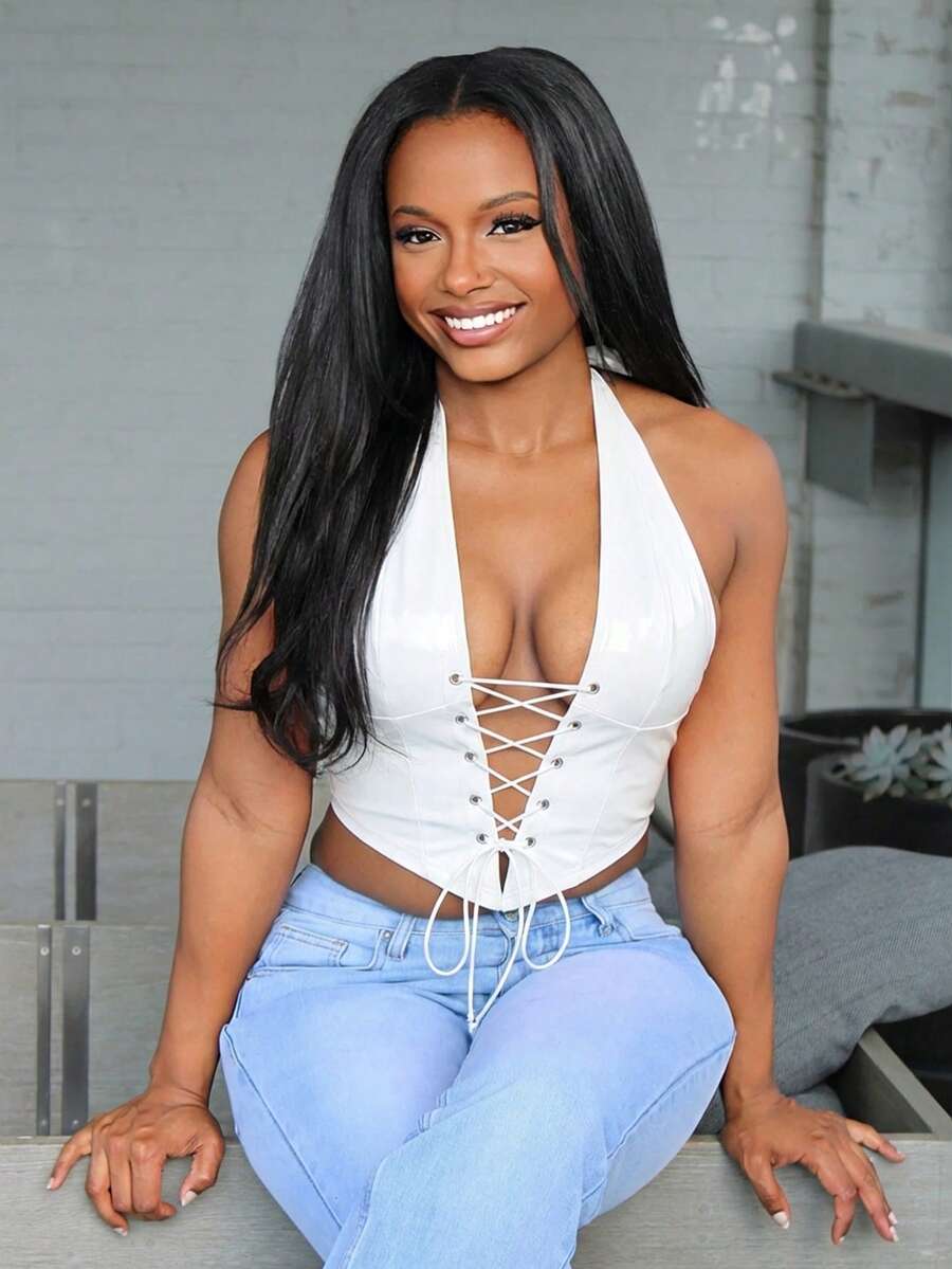 Steph T Top Blanco De Cuello Halter Con Cordones En La Parte Delantera - Blanco - Ver 1