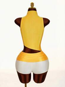 Amplova Y2K Rhinestone Embellished Top With Asymmetrical Hem, Low Waist Women Shorts, 2-Piece Set - Yellow - View 2