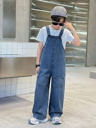 青少年男孩时尚休闲复古酷炫街头宽松舒适清爽蓝色牛仔阔腿抽绳牛仔裤，适合儿童日常穿着，也适合春夏派对、节日和街头服饰。