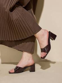 CUCCOO CURVES Sandal Kasual Wanita Ukuran Besar dengan Lebar yang Luas, Cocok untuk Aktivitas Luar Ruangan, Liburan, dan Pemakaian Sehari-hari di Musim Panas - Coffee Brown - View 3