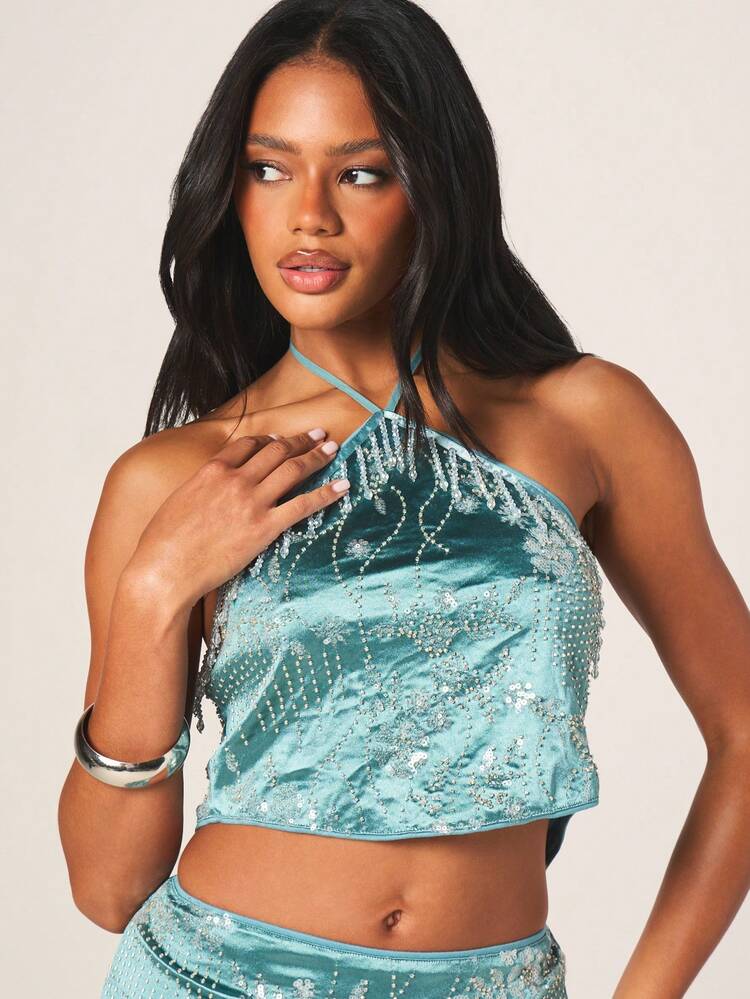 MISSGUIDED Regata Feminina Decote Halter em Turquesa com Bordados de Contas Paetê e Estampa Tie Dye com Strass, Top Cropped para Noites de Verão