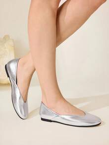 CUCCOO CHICEST Women's Flat-Soled Shoes, Low Vamp PU Material, Slip-On Round Toe Silver Ballet Flats, Mary Jane Silver Flats, Elegant Women's Flats, Light, Comfortable And Versatile, Casual, Suitable For Daily Commuting/Christmas Thanksgiving/Prom Party/Outside Women's Shoes Summer Shoes Wedding Shoes Bride Shoes - Silver - View 9