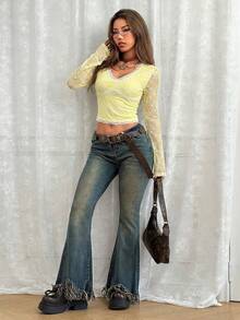 SHEIN EZwear 女士米黄色V领蕾丝拼接复古喇叭袖T恤，春夏款 - 淡黃色 - 查看 6