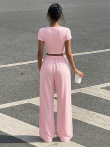 SHEIN EZwear 女士纯色圆领短袖露脐T恤和抽绳腰裤休闲套装，浅粉色阔腿裤，舒适两件套 - 淺粉色 - 查看 2
