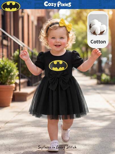 BATMAN X Cozy Pixies 女婴圆领花瓣袖收腰连衣裙，百搭舒适