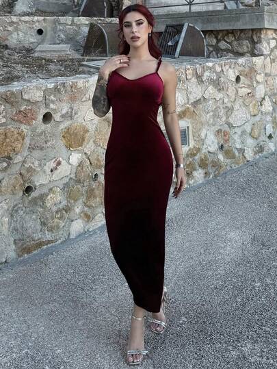 Bearsaez Vestido de terciopelo burdeos con tirantes finos y decoración de telaraña de Halloween para mujer, atuendo para salir