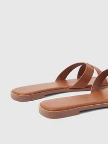 Sleekvia Zapatos de mujer de verano con tiras cruzadas, punta redonda y suela plana, versátiles en negro y marrón - Marrón - Ver 9