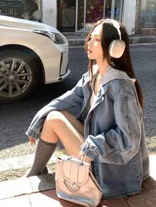 DAZY Áo khoác denim nữ kiểu Hàn Quốc phối màu có mũ trùm đầu, chất liệu denim mài. - Màu xanh lam - Xem 5