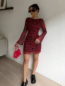 SHEIN EZwear 新款春夏时尚豹纹网纱迷你露背连衣裙，女士露背连衣裙，红色猎豹纹连衣裙，豹纹连衣裙，动物纹连衣裙，红色连衣裙，女士猎豹纹连衣裙，红色豹纹连衣裙，红黑连衣裙，女士长袖圆领露背连衣裙，女士连衣裙，女士红色连衣裙，豹纹长袖连衣裙，豹纹连衣裙 - 紅色 - 查看 5