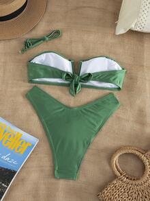 Swim Chiccia 新款女士优雅简约海滩度假风纯色橄榄绿亮面奢华面料两件套比基尼，抹胸上衣带V形钢圈细节和可拆卸挂脖肩带，高开衩V型性感泳裤 - 光泽缎面弹力速干面料 - 完美适用于夏季度假、泳池派对、海滩假日、音乐节、婚礼、春假等场合 - 綠色 - 查看 2