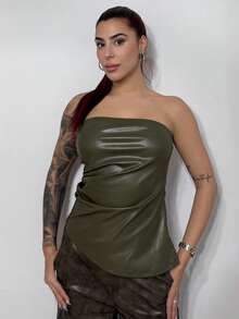 Bearsaez 女士皮革上衣时尚褶皱不对称下摆抹胸上衣，适合外出和聚会上衣 - 軍綠色 - 查看 6