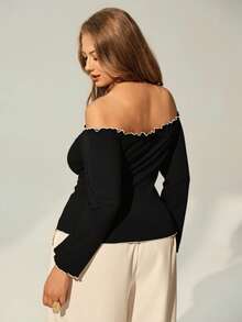 Auralis 优雅露肩喇叭袖白色撞色滚边修身套头衫，罗纹高弹力，Y2K 街头风日常穿搭，精致情人节约会T恤，大码 - 黑與白 - 查看 3