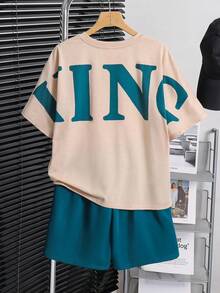 SHEIN 大童男孩韓系字母圖案短袖T恤與鬆緊腰短褲套裝，鼠尾草綠，夏季，街頭風，城市度假休閒寬鬆版型 - 綠色 - 查看 4