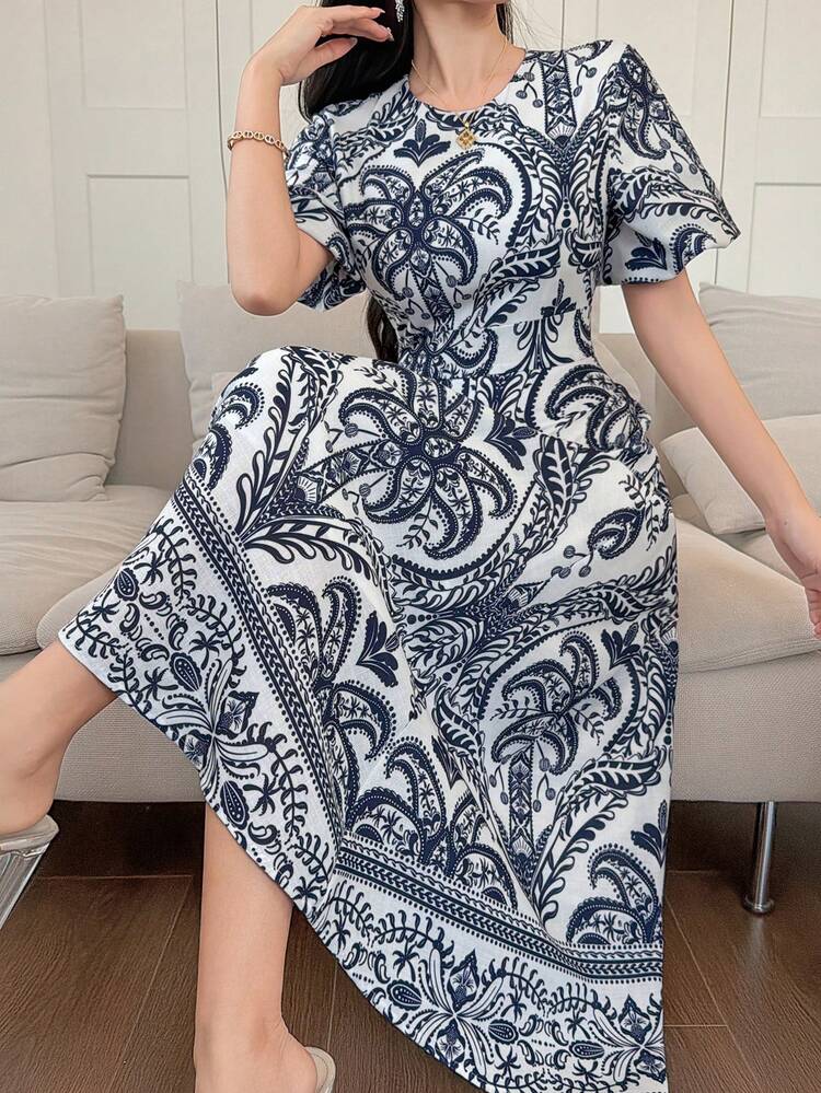 Women's Retro Printed Round Neck Short Sleeve Mid-Length Dress Sundress
