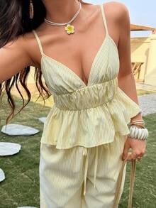 Sunnyshic 黄色条纹棉质V领吊带背心，腰部褶皱设计，下摆荷叶边，搭配低腰直筒阔腿裤，两件套女装，适合春夏度假、海滩、通勤，风格优雅休闲，简约百搭。 - 黃色 - 查看 8