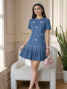 Đầm cổ tròn tay phồng xếp ly dễ thương với nơ trang trí, thích hợp cho du lịch và tụ họp, đầm denim phong cách preppy mùa xuân/hè. - Rửa nhẹ - Xem 1