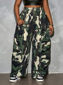 Slaydiva Nouveau pantalon cargo pour femmes de style printemps/été, festival de musique, Pâques, western, nomade, anniversaire, remise des diplômes, campus, étudiant, décontracté quotidien, polyvalent de base, loisirs, croisière, plage, bronzage, à la mode, streetwear, brunch, aéroport, fête et vacances - Camouflage avec taille ample et poches, grande taille - Vert - Voir 13
