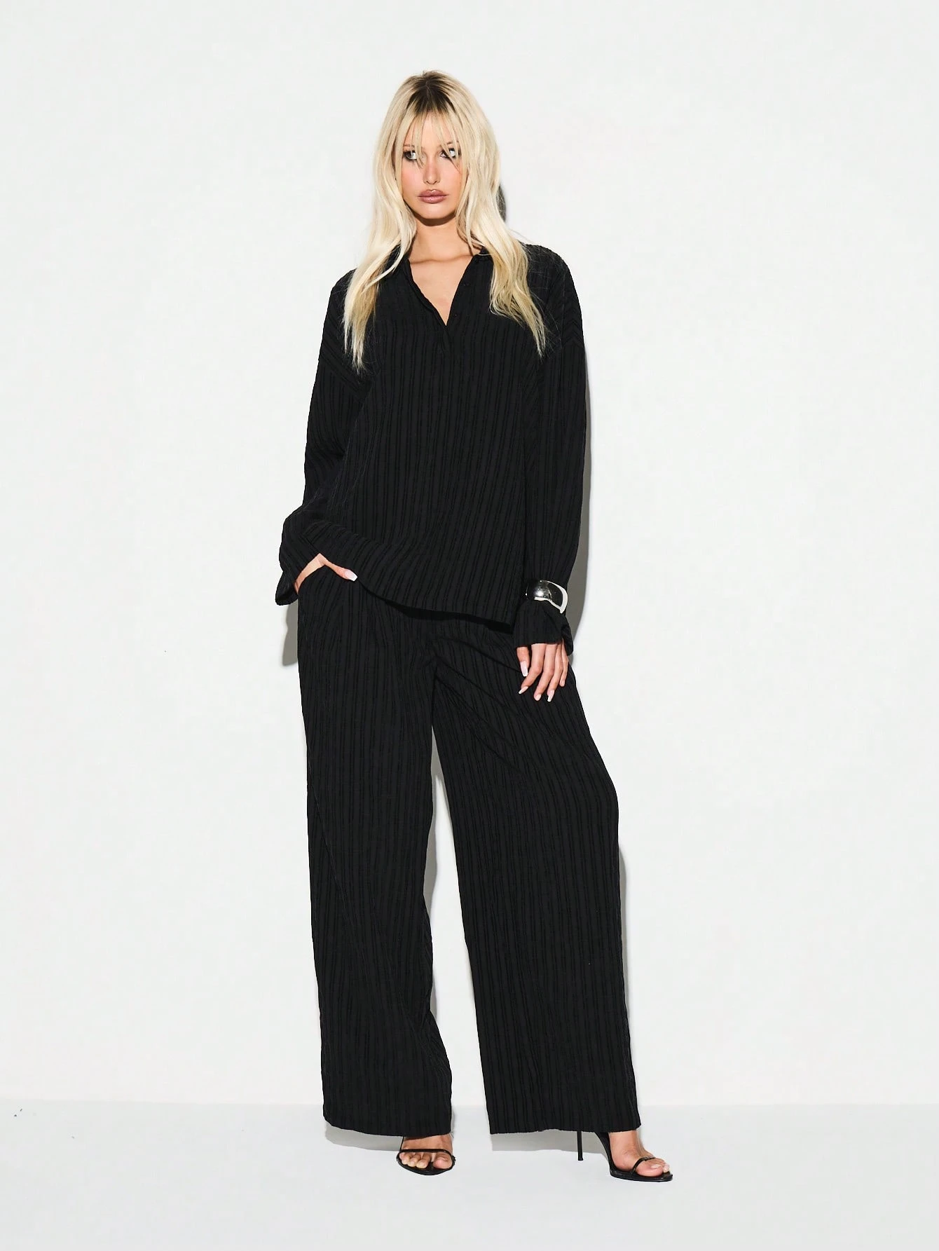 KIZN Ribbed Knit V Neck Collared Blouse