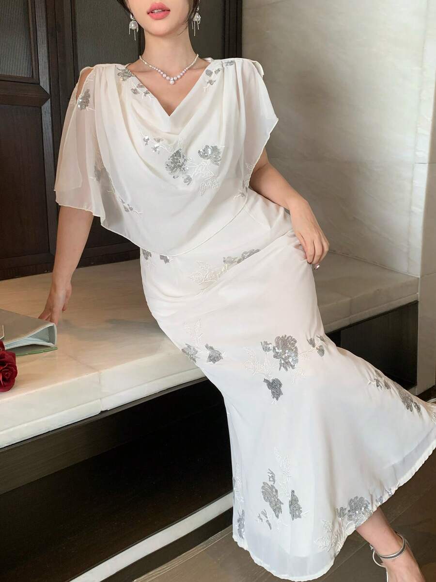 DAZY Women's Elegant Long Dress With Plunging Neckline And Textured Fabric - Apricot - View 1