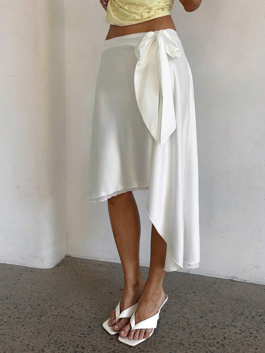 Aloruh Women's New Elegant Sexy Romantic Fashionable Minimalist Sexy Modern Wedding Guest Party Vacation Asymmetrical Hem Tie-Waist Skirt, Summer - White - View 1