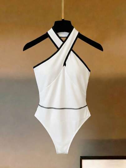 GlowEve CURVE Plus Size Women's Elegant Crossover Neck Color Block Bodysuit, Spring/Summer