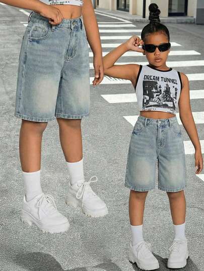 SHEIN Quần short denim cargo ống rộng cạp cao có túi nắp kiểu Y2K thời trang cho bé gái, thích hợp đi học, quần short Bermuda ống rộng thoải mái, quần short denim dài phong cách đường phố, quần short denim cạp thấp cổ điển, thoải mái và sành điệu, phong cách thường ngày và đường phố, mùa hè, phù hợp mặc vào mùa xuân và hè, thanh lịch và trang phục đi nghỉ mát, trang phục đi biển mùa hè, quần short mùa hè, quần short trắng.
