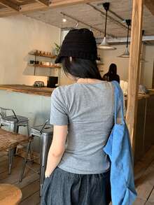 DAZY Women's Skull Print Round Neck Fashionable Short Sleeve T-Shirt - Grey - View 4