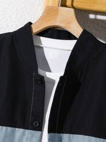SHEIN 2件組青少年男孩休閒黑色夏季街頭風海灘返校字母與圖案印花拼接 Polo 領短袖上衣與長褲套裝 - 霧霾藍 - 查看 6