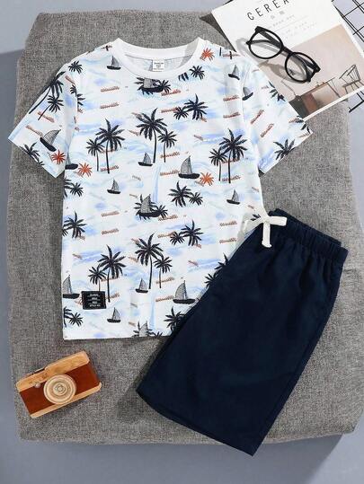 SHEIN 2pcs/Set Tween Boy Casual Striped Crew Neck T-Shirt And Shorts Set, Suitable For School, Commute, Daily Casual Wear, Sports, Spring/Summer