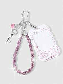 ROMWE Kawaii 1 Nuevo Ins Lujo Exquisito Dulce Chica Alto Valor Rosa Resina Fresa Rosca Llave Brillante Rhinestone Suave Cerámica Diamante Cuerda Muñequera "Modelo de joyería de diamantes DIY" Gratis Un Pegatina de Rhinestone de Amor, Cubierta deslizante de encaje ondulado blanco de acrílico Tarjeta de campus Tarjeta de cubierta Tarjeta de estrella Tarjeta de viaje Cubierta de tarjeta de tráfico Accesorios de llavero DIY Bolso Colgante Colgante, Adecuado para trabajadores de oficina, estudiantes, fanáticos de fiestas, uso diario, regalos de vacaciones - Rosa - Ver 1