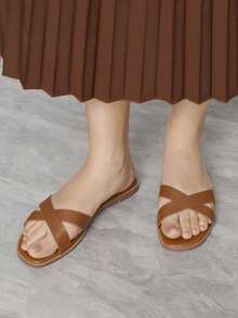 Sleekvia Zapatos de mujer de verano con tiras cruzadas, punta redonda y suela plana, versátiles en negro y marrón - Marrón - Ver 4