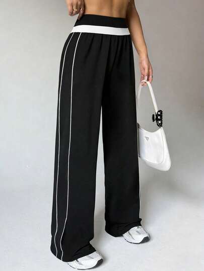 CourtClass Women's Black Loose Fit Crossover Color Block Waistband Tennis Tracksuit Set, Suitable For Daily Casual Wear, Running, Yoga, Gym, Tennis, Golf