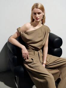 Aveloria Modichic 摩卡卡其色极简都市不对称褶皱设计上衣+高腰褶皱阔腿裤女装两件套，休闲通勤优雅百搭弹力腰宽松阔腿裤两件套 - 卡其色 - 查看 7