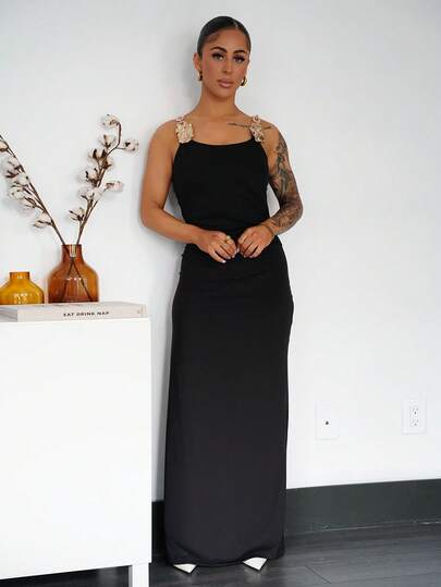 SAYEHFBABY 女式金属色 3D 花卉装饰肩带设计修身优雅连衣裙