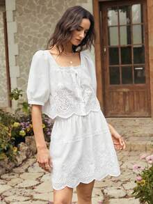 SHEIN ChicEase Conjunto de 2 piezas de blusa de encaje de algodón y falda midi para mujer, estilo romántico y elegante para vacaciones en el campo francés en primavera/verano, color blanco - Blanco - Ver 4