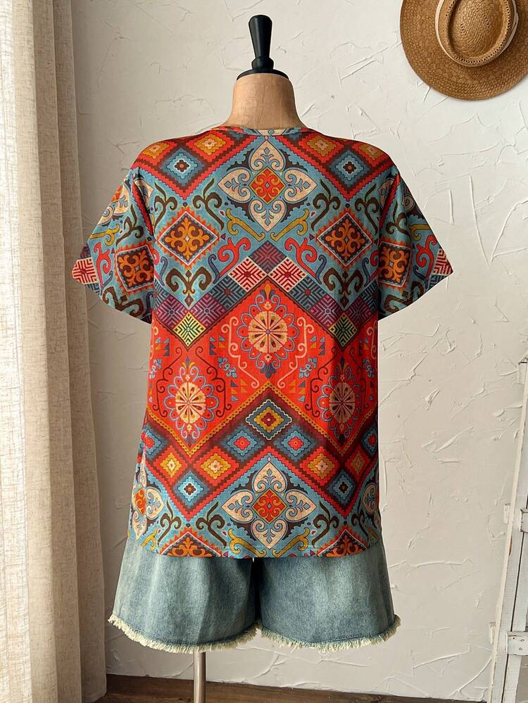 Plus Size Loose Casual Colorful Geometric Print V-Neck T-Shirt Summer Tops Summer Outfits Summer Clothes  Spring  Spring Outfit Women Spring Clothes Country Style For Women