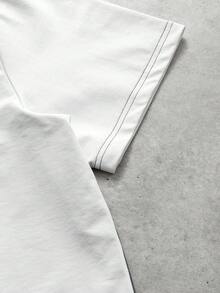 Manfinity Homme 男士两件套T恤短裤套装，灰色拼接白色，休闲装，撞色字母印花，修身男士肌肉套装，男士灰白套装，男士两件套休闲短裤套装，男士短裤套装，男士短裤套装，日常休闲、周末旅行、远足、轻松的工作环境，男友/老公礼物，周年纪念/生日礼物，派对夏季假期街头风男士灰白套装 - 彩色 - 查看 5