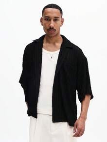 SUMWON Men's Black Textured Short Sleeve Button Down Shirt Open Front Lightweight Summer Casual Relaxed Fit Collared Top - Black - View 4