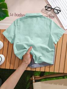 SHEIN Áo thun ngắn tay cổ bẻ phối ba màu cổ điển, thoải mái, phong cách thường ngày mùa hè cho trẻ em, thích hợp cho các hoạt động ngoài trời, đi học, dự tiệc và dạo phố. - Màu xanh Bạc hà - Xem 2