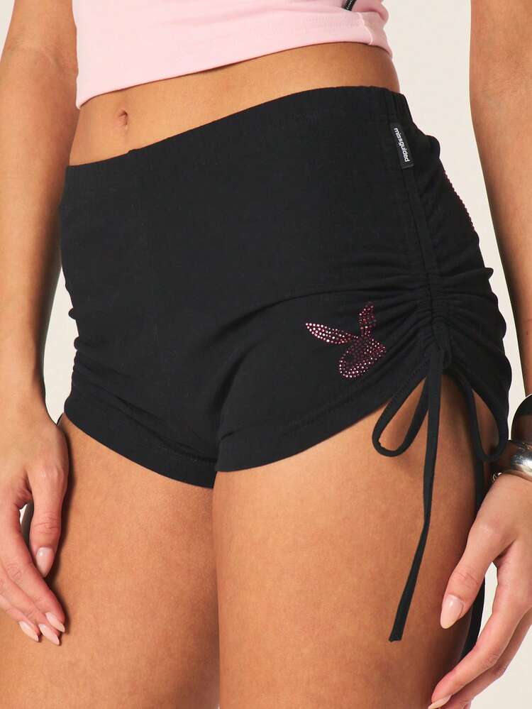 Missguided x Playboy Damen High Waist Geraffter Hot Pants mit Strass Logo Seitenbindung Details Schwarze Shorts