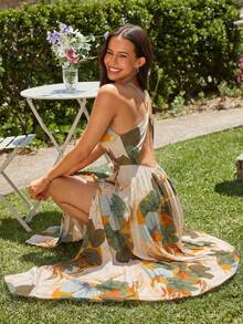 KARISMINA 植物印花裹身开衩露背连衣裙，休闲度假风 - 杏色 - 查看 5