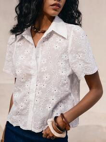 Poéselle 女士花卉刺绣短泡泡袖单排扣休闲衬衫 - 白色 - 查看 5