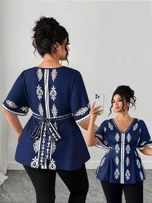 Elenzga 大码女式V领蝴蝶结系带衬衫，复古印花衬衫 - 藏蓝色 - 查看 3